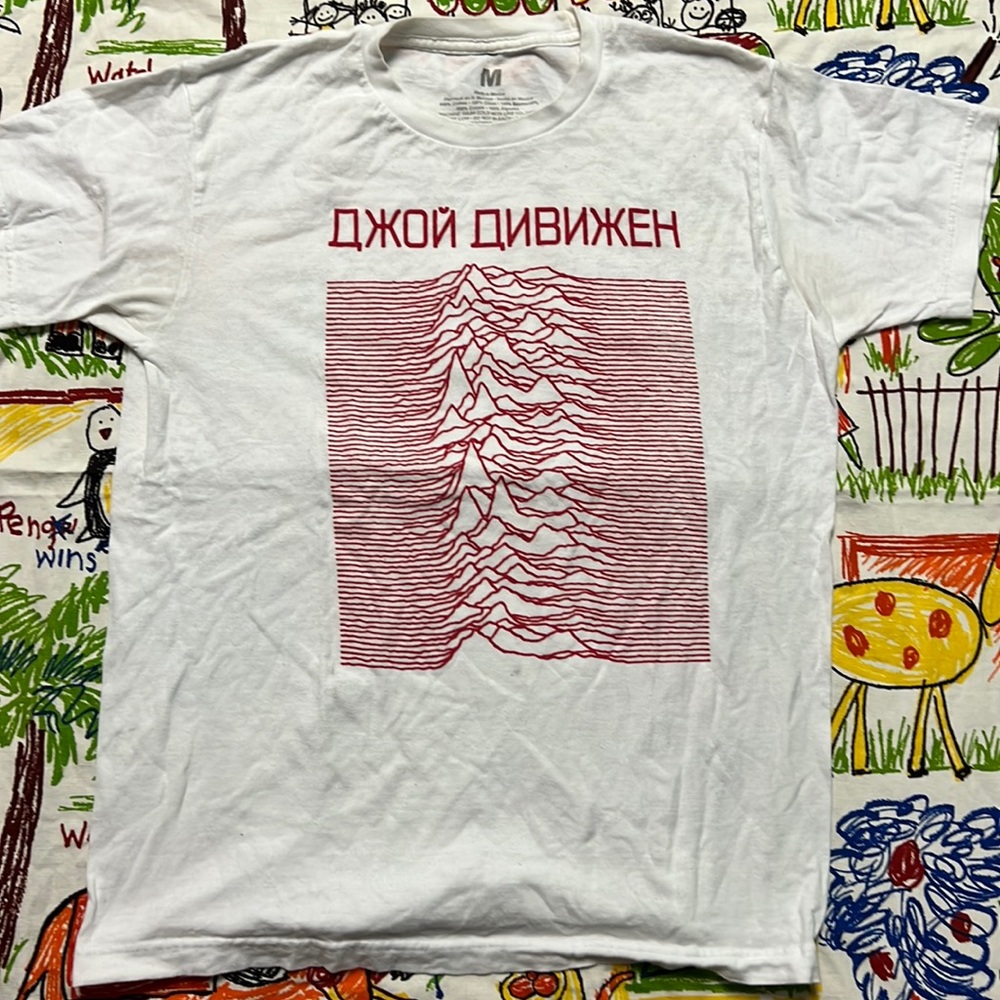joy division unknown pleasures tee but in russian